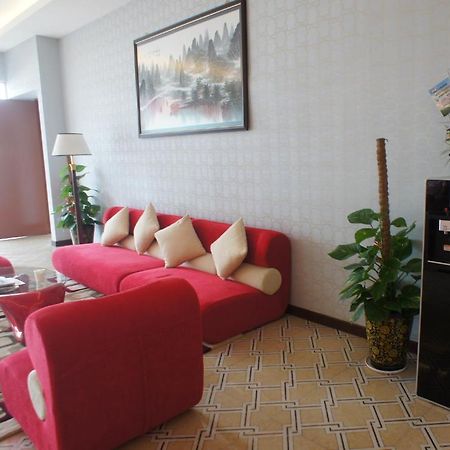 Hotel Zamburger Bukit Indah Johor Bahru Exteriör bild