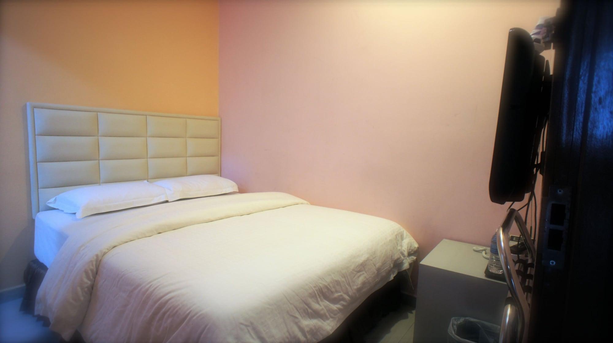 Hotel Zamburger Bukit Indah Johor Bahru Exteriör bild