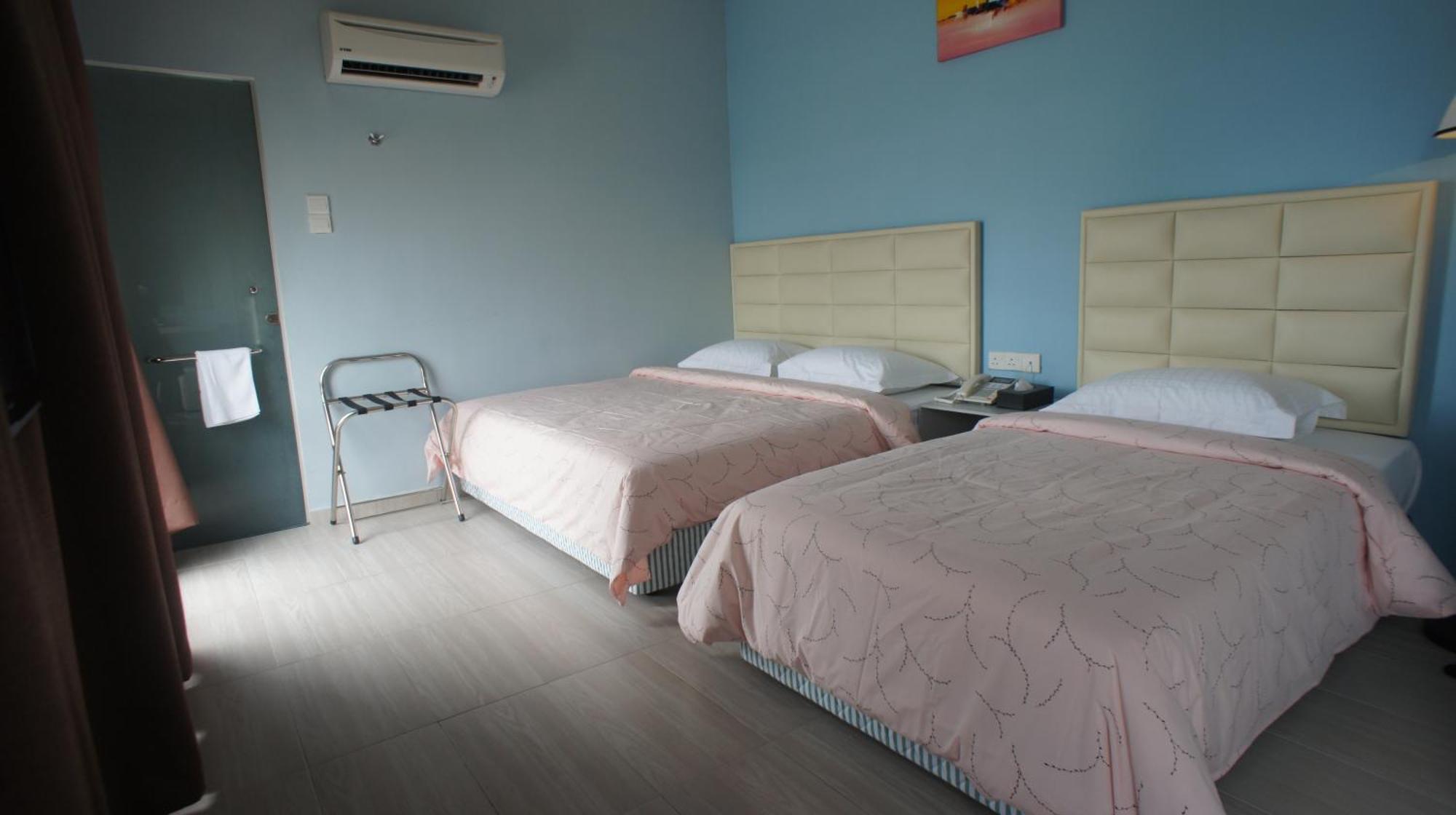 Hotel Zamburger Bukit Indah Johor Bahru Exteriör bild